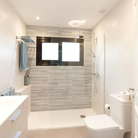 3 Bedroom Venus Jupiter And Neptune With Private Heated Pool Villa Puerto del Carmen (Lanzarote)